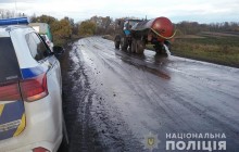 На Тернопільщині складено вже 19 адмінпротоколів щодо водіїв вантажівок, які забруднюють дороги болотом (фото)