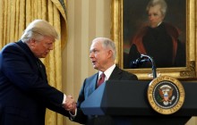 Генпрокурор США ушел в отставку по просьбе Трампа