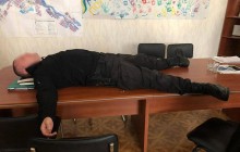 За затриманого на хабарі керівника відділення поліції почали "впрягатися" нардепи - соцмережі