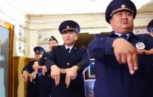 Танец полицейских из Якутии "взорвал" сеть (видео)