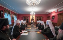 УПЦ призупинила євхаристійне спілкування з Константинопольським Патріархатом - Синод