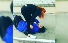 В Запорожье ПТУшница жестоко избила девушку (видео)