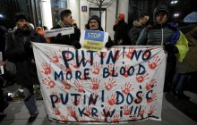 На события в Керченском проливе украинцы отреагировали массовыми акциями в нескольких странах мира (фото, видео)