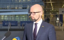 Яценюк про рішення ПАРЄ щодо повернення Росії: капітуляція перед агресором веде до катастрофи