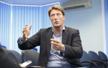 Михаил Соколов: Малый и средний бизнес практически никакой поддержки не получает. Поскольку власть неспособна справедливо распределить шесть миллиардов, мы призываем вообще отменить дотации для аграриев
