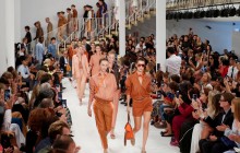 Названо п'ять наймодніших кольорів 2022 року