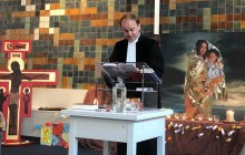 У Гаазі протестантська громада місяць молиться, щоб захистити від висилки сім'ю біженців