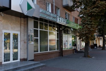 Розчинитися мільярдам Януковича допоміг банк Порошенко - ЗМІ