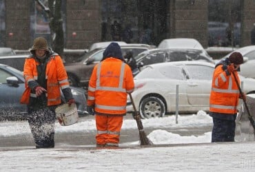 В Києві жорсткий дефіцит комунальників: в якому районі найбільше не вистачає рук