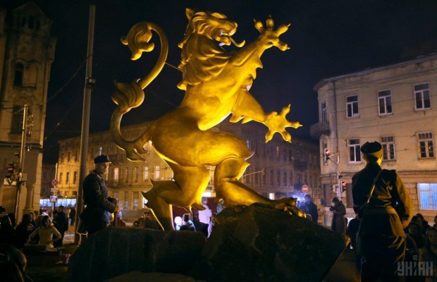 Львовского льва посвятили в пластуны и устроили вечернюю стражу с чаепитием (фото, видео)