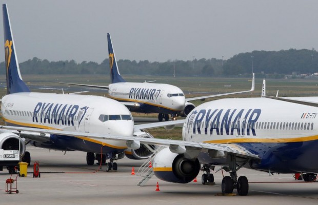 Для пассажиров Ryanair начали действовать новые нормы ручной клади: подробности
