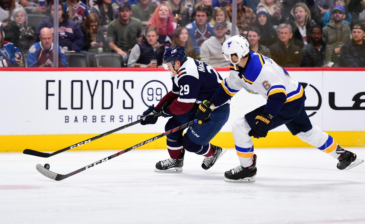 Колорадо обіграв Сент-Луїс у матчі регулярного чемпіонату НХЛ / Reuters