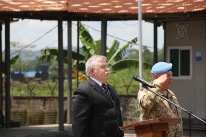 Прошенко уволил с должности Александра Овчарова / фото senegal.mfa.gov.ua