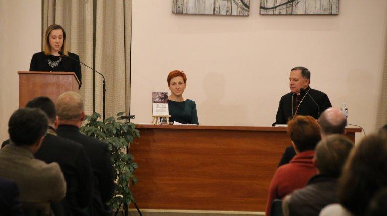 В Киеве состоялась презентация книги о Папе Иоанне Павле II / kmc.media
