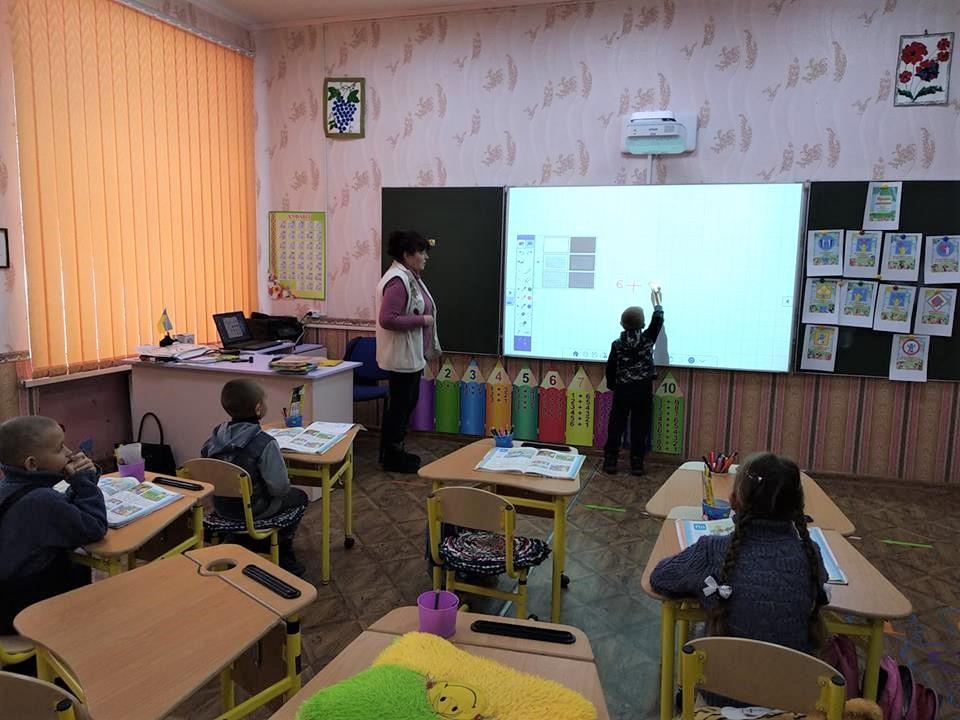 У 2019 році ще один мільярд гривень мають використати на обладнання нової початкової школи / фото facebook.com/Лариса Жеденко У 2019 році ще один мільярд гривень мають використати на обладнання нової початкової школи / фото facebook.com/Лариса Жеденко