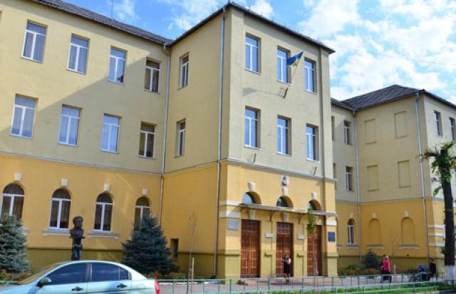 Школу закрывать не будут / фото mukachevo.net Школу закрывать не будут / фото mukachevo.net