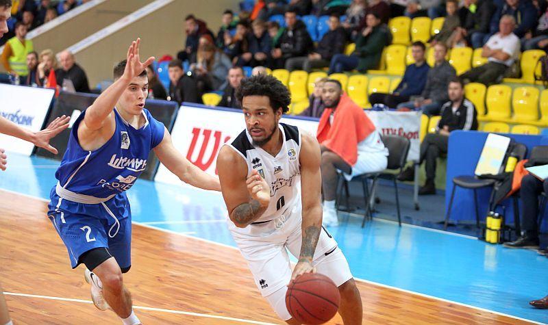 Черкаські Мавпи вдруге розтрощили Шаманів / fbu.ua