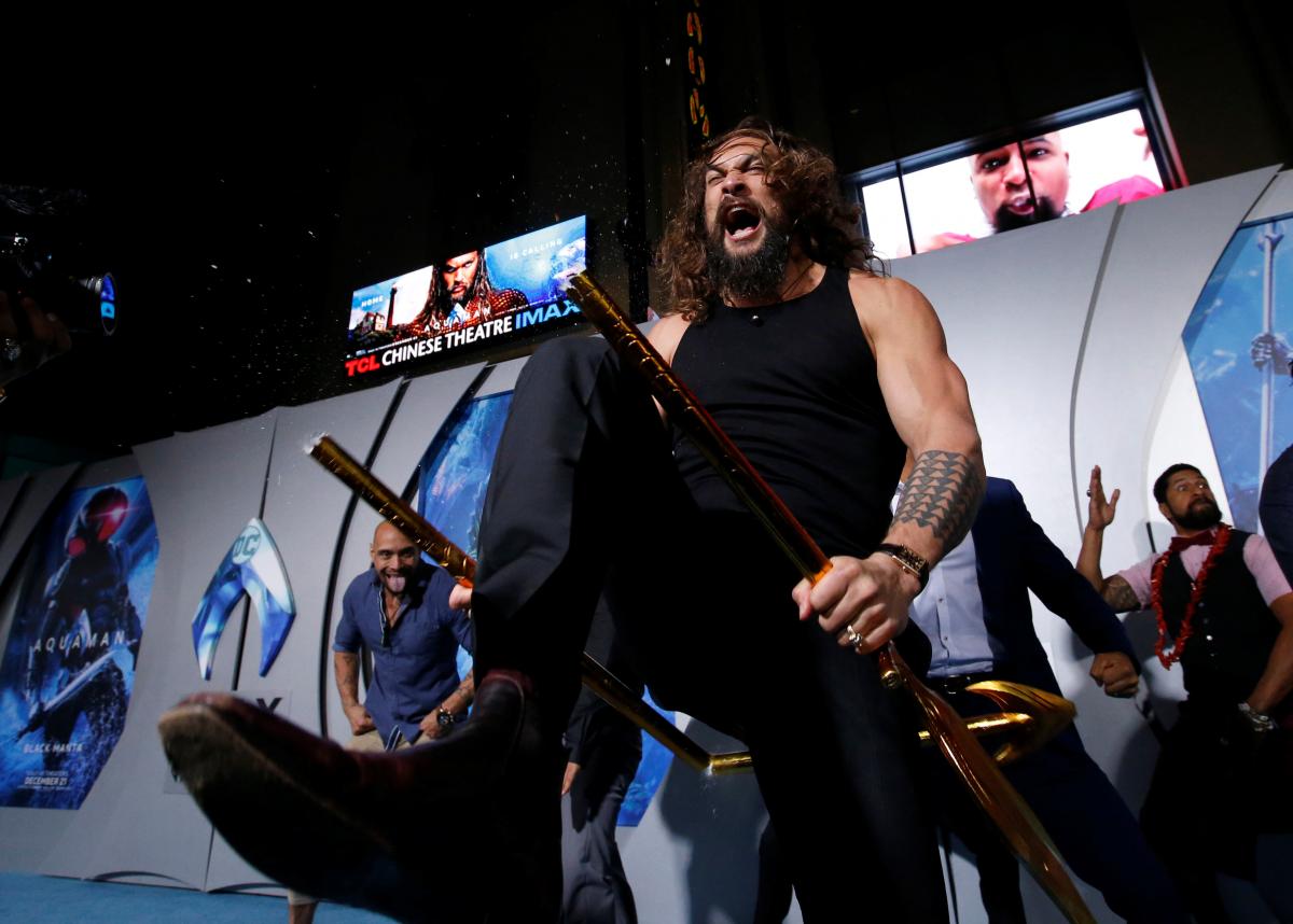Брутальный Джейсон Момоа и элегантная Николь Кидман: состоялась премьера 'Аквамена' (фото)
