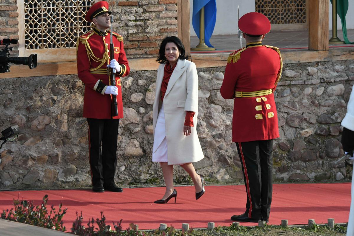 Зурабішвілі оголосили персоною нон грата на рейсах Georgian Airways / фото REUTERS