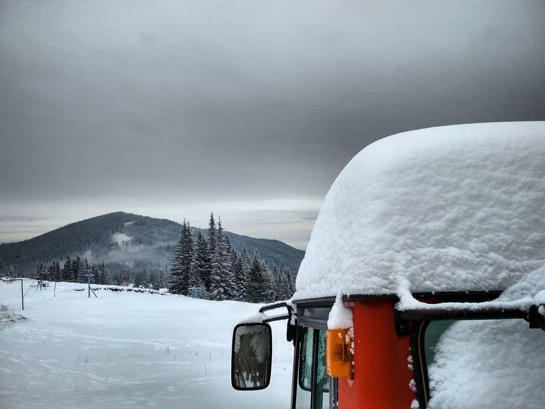В Карпатах віпало полметра снега / www.instagram.com/sniginfo В Карпатах віпало полметра снега / www.instagram.com/sniginfo