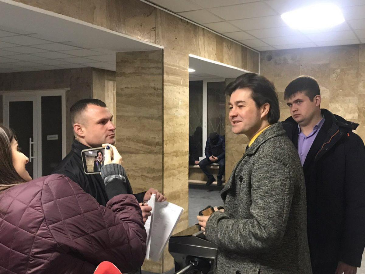 На корпоратив, зокрема, приїхав міністр культури Євген Ніщук / фото pravda.com.ua На корпоратив, зокрема, приїхав міністр культури Євген Ніщук / фото pravda.com.ua