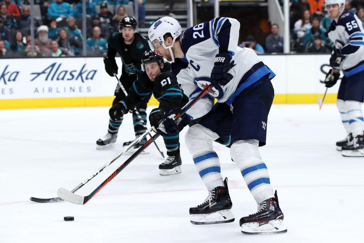 Виннипег обыграл Сан-Хосе и стал лидером дивизиона НХЛ / Reuters