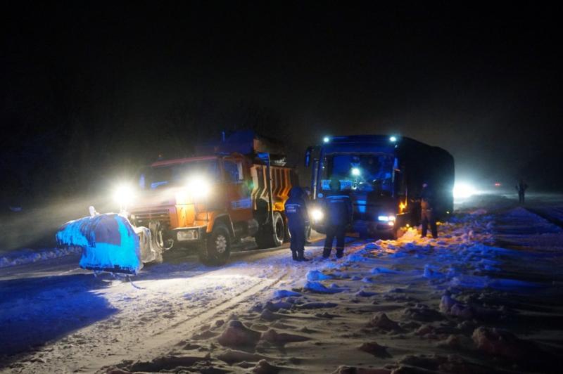 в Полтавской и Черкасской областях из-за снегопада затруднено движение транспорта / ГСЧС