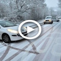 Советы, которые спасут от ДТП: топ-5 главных правил для водителя зимой (видео)