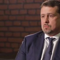 Poroshenko: Decision on possible dismissal of SBU officers with ties to Russia to be taken after vetting
