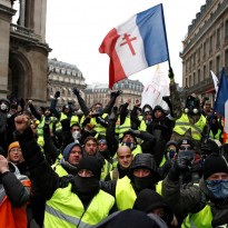 Протесты во Франции: 20 тысяч демонстрантов и 85 задержанных (фоторепортаж, видео)