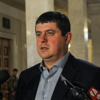 НФ примет решение о выдвижении кандидата в президенты на съезде партии 2 февраля - Бурбак