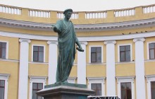 Гибридное военное положение в Одессе: нападение на Гриценко и Аркадийское побоище