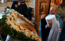В Киево-Печерской лавре в день Введения в храм Пресвятой Богородицы отслужат 8 Литургий