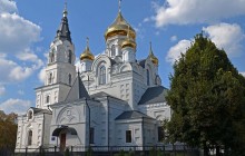 В Житомире правоохранители пришли с обыском в кафедральный собор УПЦ МП