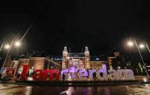 В Амстердаме демонтировали популярный туристический символ "I Amsterdam"
