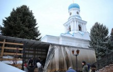 Православні Буковини передали 25 тонн продуктів для переселенців у Святогірську лавру