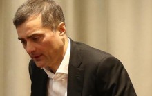 "А что это с Сурковым?": фото осунувшегося помощника Путина с тростью шокировало сеть