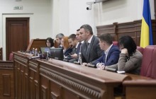 Кличко переконав Київраду підтримати розрив договору зі скандальним забудовником Осокорків