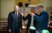 У Києві презентували книгу екс-заступника директора ЦРУ Девайна "Вдале полювання"