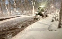Комунальники півтори доби прибирають Київ від снігу за допомогою 363 одиниць техніки – КМДА