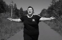 Українська «реп-вихователька» Alyona Alyona зібрала свій перший мільйон переглядів на YouTube