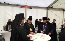 На объединительный собор прибыли митрополиты УПЦ МП Симеон и Александр - СМИ