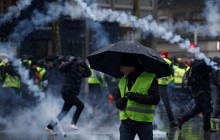 В акції "жовтих жилетів" у Франції взяли участь майже 30 тисяч людей (відео)