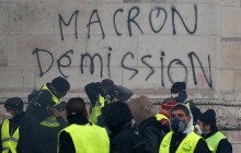 Популярность Макрона продолжает падать - опрос