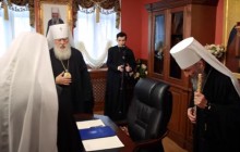 В УПЦ МП "наказали" двух своих архиереев - участников Объединительного собора (видео)