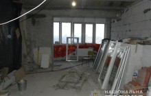 В Киеве из-за обрыва альпинистского снаряжения разбился ремонтник