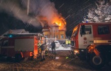 В Киеве горел трехэтажный частный дом (фото, видео)
