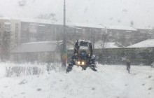 На Тернопільщині рятувальники відбуксирували авто швидкої допомоги, яке по дорозі до важкохворого застрягло в сніговому заметі