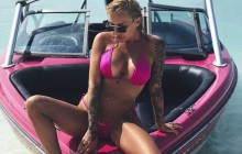 Супруга игрока киевского Динамо показала фото топлес на Мальдивах
