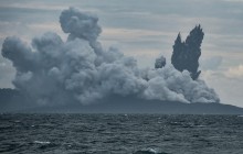 Вулкан в Індонезії зменшився втричі після серії вивержень (відео)